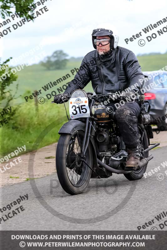 Vintage motorcycle club;eventdigitalimages;no limits trackdays;peter wileman photography;vintage motocycles;vmcc banbury run photographs